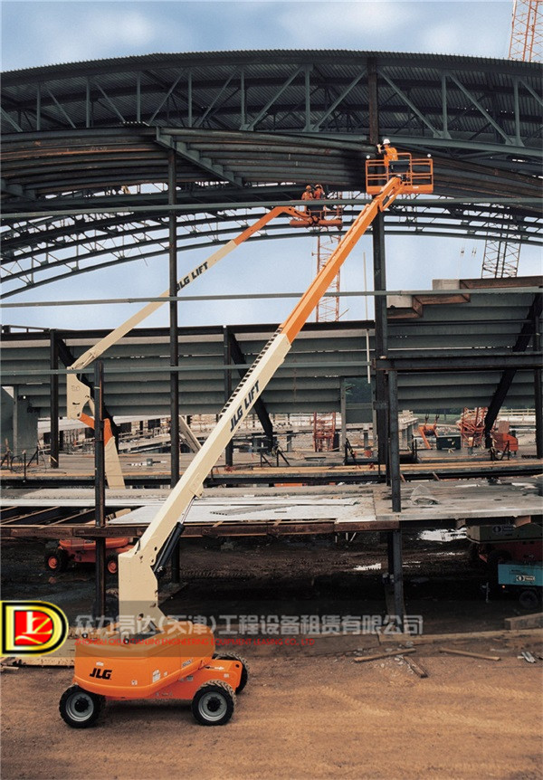 直臂式高空作業(yè)平臺(tái)
